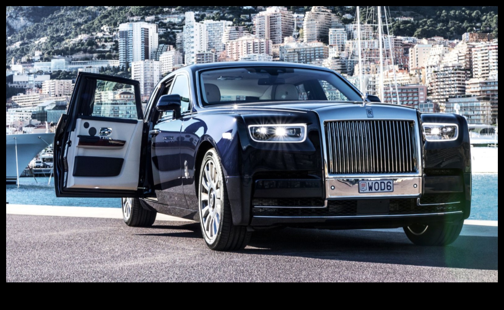 שפע בתנועה: חקר עולם רכבי היוקרה