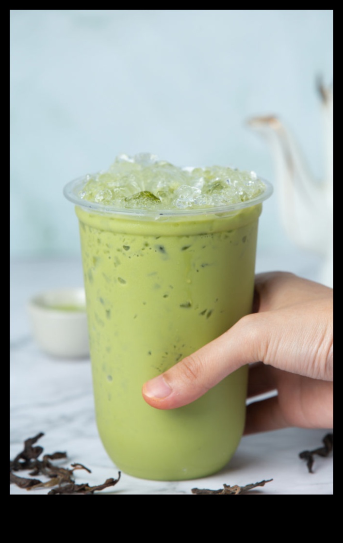 אושר בוקר: שפר את היום שלך עם לגימות תה ירוק קר