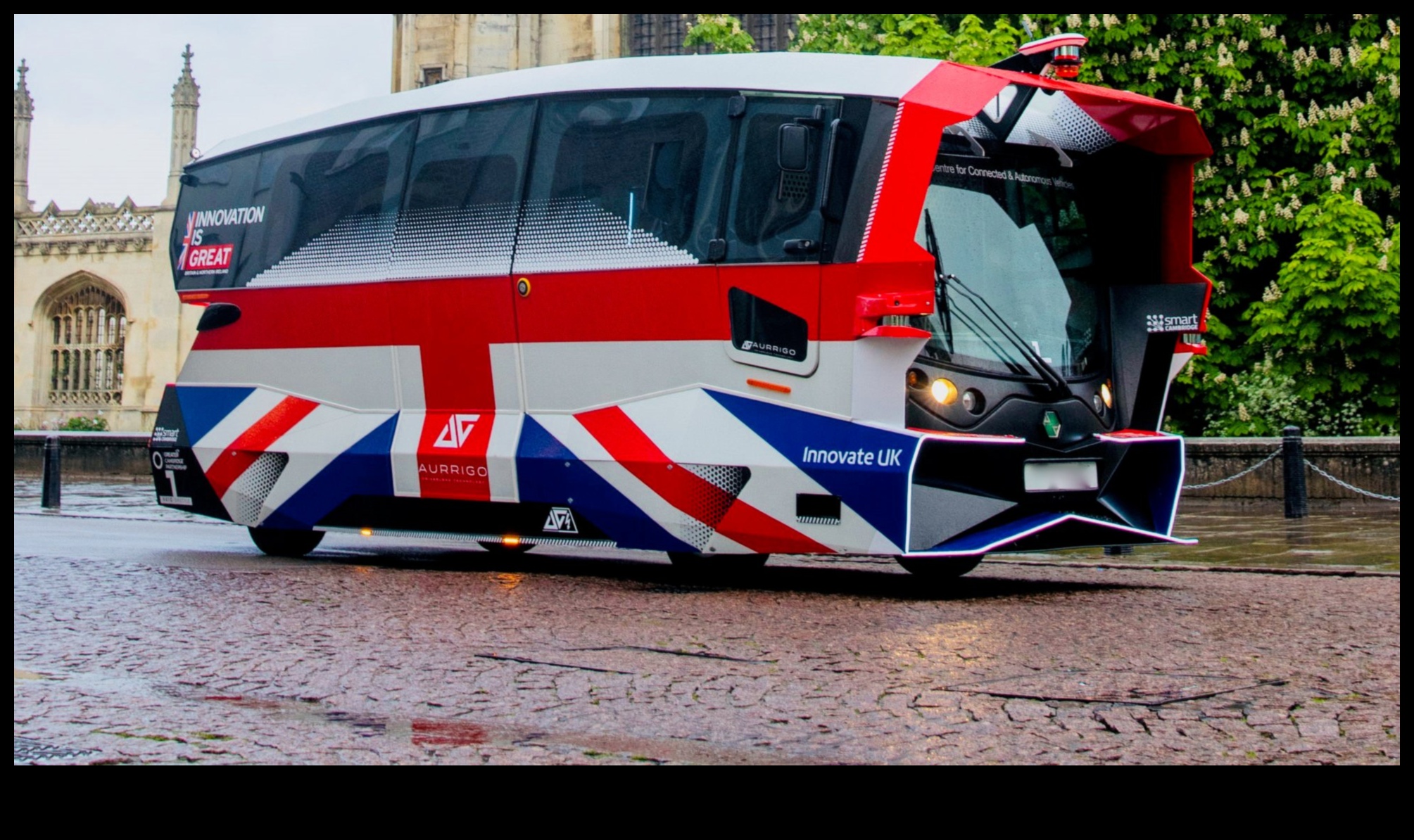 חלומות ללא נהג: עלייתן של מכוניות אוטונומיות בתחבורה מודרנית