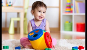 הרפתקאות מקסימות: מסע לתוך משחק עם צעצועי תינוקות