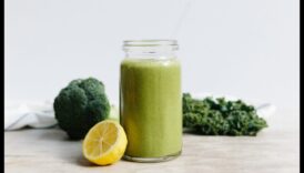 יוקרה עלים: הרם את החיך שלך עם שייקים ירוקים המתאימים למלכות