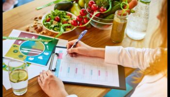 תזונה מותאמת אישית: ייעוץ מותאם לצרכים הייחודיים שלך
